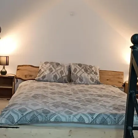 Appartement Andela 4 *